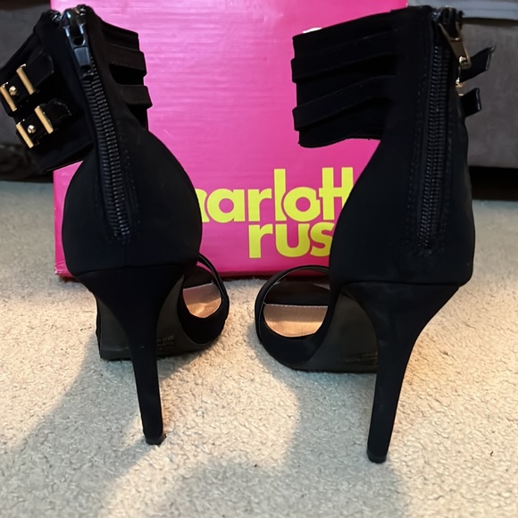 Black Heels - Picture 4 of 4